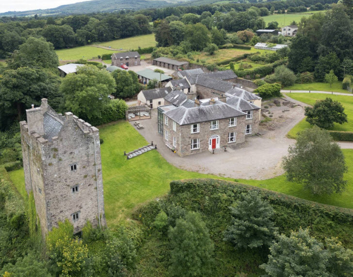 Carrigacunna Castle, Ireland